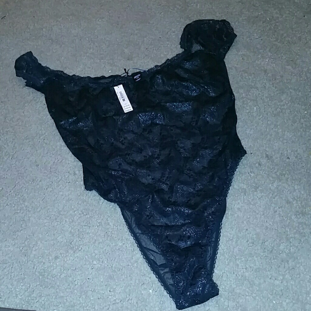 ♡Vs lace bodysuit!♡ fashion show!♡ - Picture 2 of 7